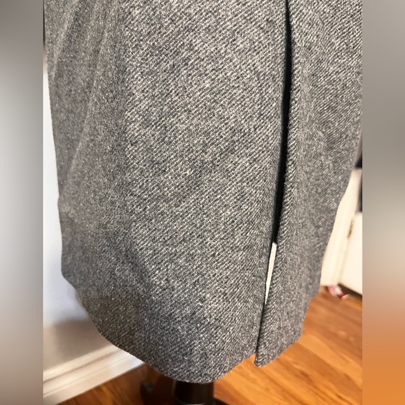 Zara Basics Wool Blend Womans Trench Coat w/ 2 Front Pockets and Style Galore!! - Picture 9 of 12